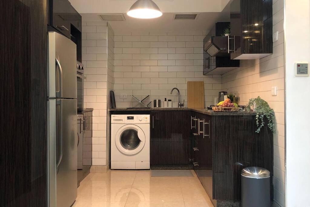 Luxury Apartment In Awesome Location In Amman Exterior photo