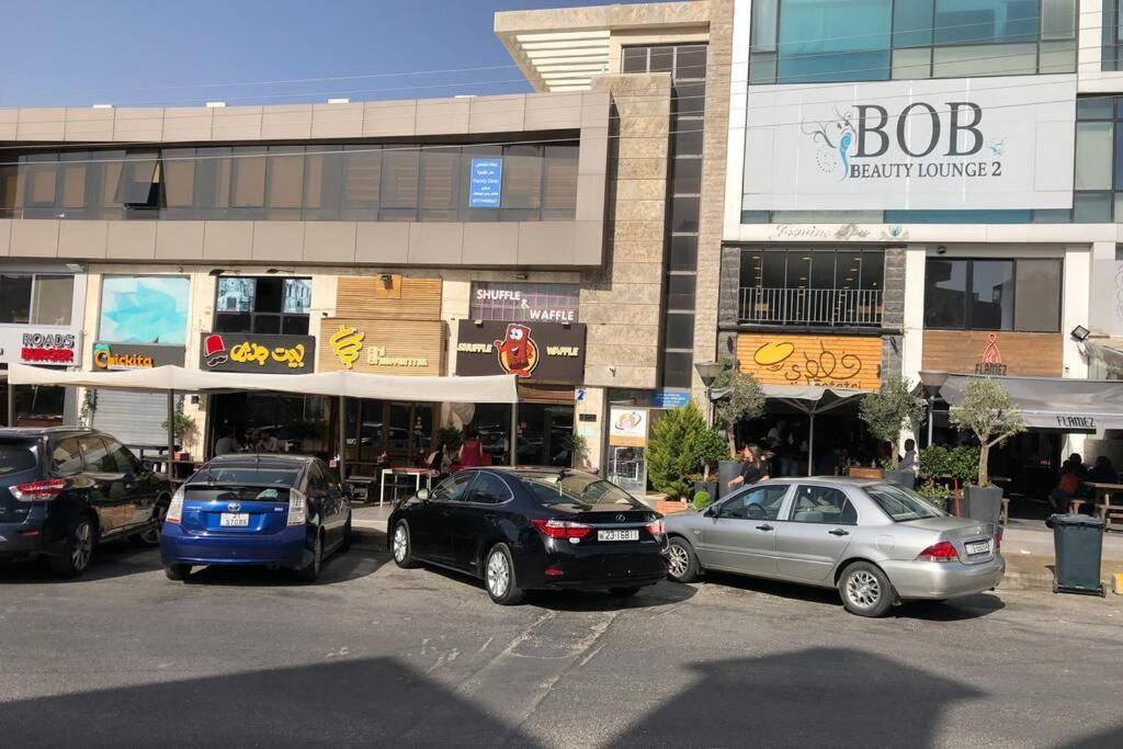 Luxury Apartment In Awesome Location In Amman Exterior photo