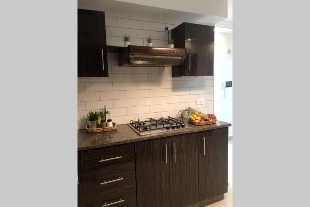 Luxury Apartment In Awesome Location In Amman Exterior photo